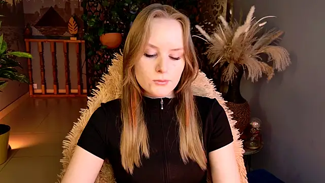 VivienLeeigh online show from 15, 5, 2026