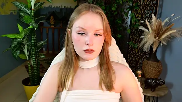 Snapshot of VivienLeeigh chatting on 20, 7, 2026 VivienLeeigh online show from 20, 7, 2026