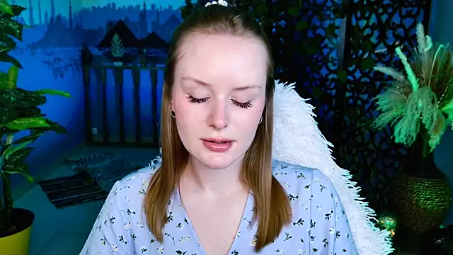 Snapshot of VivienLeeigh chatting on 23, 6, 2026 VivienLeeigh online show from 23, 6, 2026