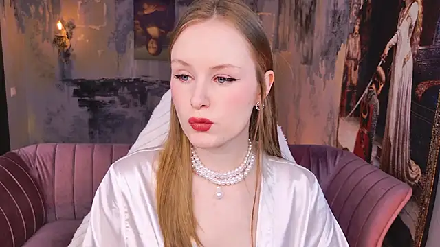 VivienLeeigh online show from 14, 4, 2026