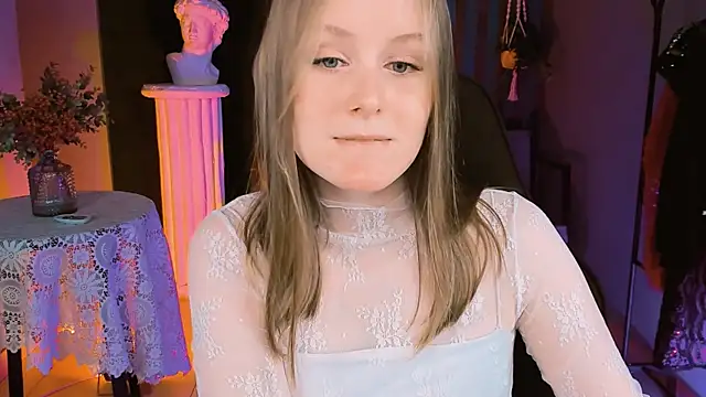 VivienLeeigh online show from 5, 2, 2025