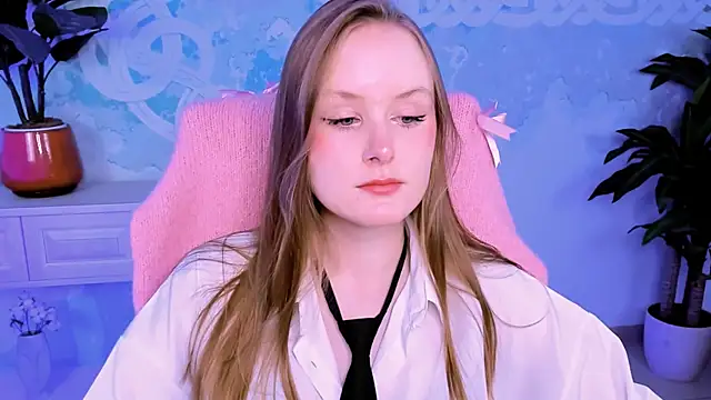 VivienLeeigh online show from 13, 10, 2025