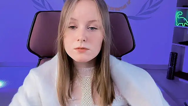 VivienLeeigh online show from 7, 2, 2025