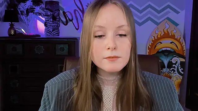VivienLeeigh online show from 22, 2, 2025