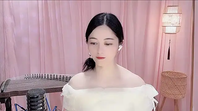 Snapshot of Tian-xin-999 chatting on 13, 5, 2026 Tian-xin-999 online show from 13, 5, 2026