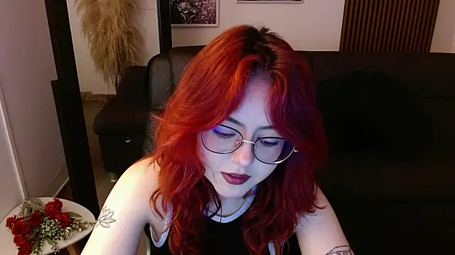 crimson tati  online show from 21, 2, 2025