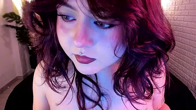 crimson tati  online show from 10, 5, 2026