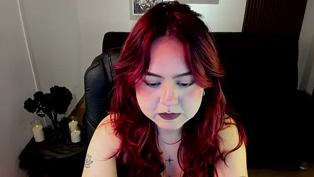 crimson tati  online show from 18, 11, 2025