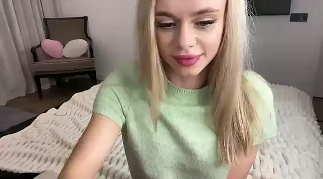 little fox alisa online show from 8, 3, 2025