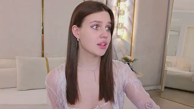 RihannaRose online show from 8, 3, 2026