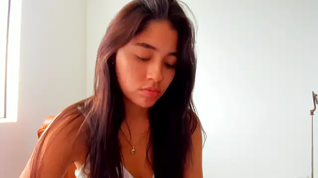 Snapshot of AriaMontgomery chatting on 4, 7, 2026 AriaMontgomery online show from 4, 7, 2026