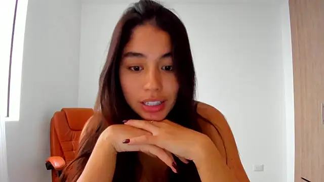 AriaMontgomery online show from 13, 2, 2026