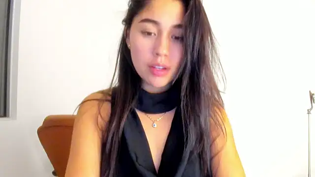 Snapshot of AriaMontgomery chatting on 5, 7, 2026 AriaMontgomery online show from 5, 7, 2026