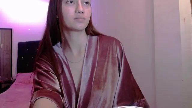 Snapshot of holy_juli chatting on 23, 4, 2026 holy juli online show from 23, 4, 2026