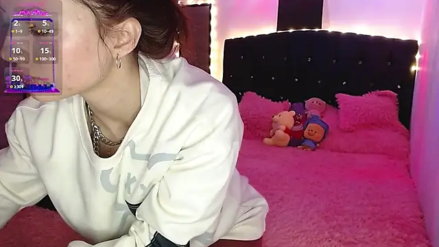 holy juli online show from 10, 3, 2025