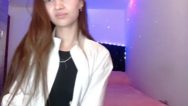 holy juli online show from 17, 4, 2026