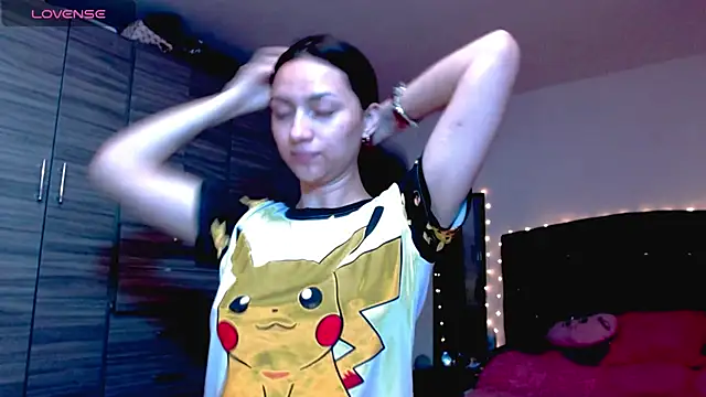 holy juli online show from 23, 12, 2025