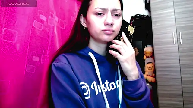 holy juli online show from 9, 1, 2026