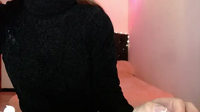 holy juli online show from 28, 3, 2026