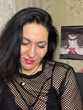 Snapshot of Tina_Moretti chatting on 2, 3, 2025 Tina Moretti online show from 2, 3, 2025