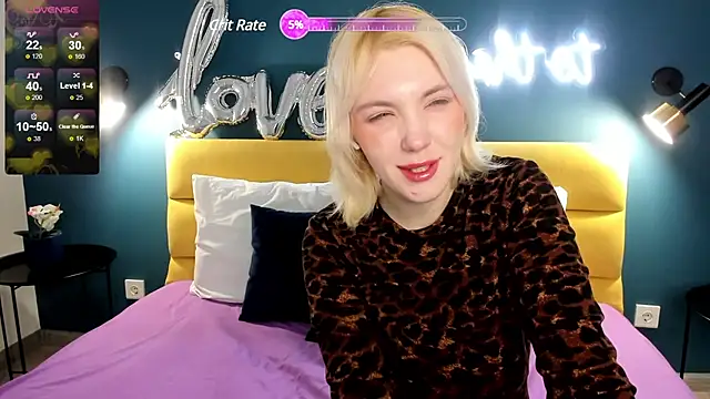 Fluffy Monica online show from 11, 3, 2025