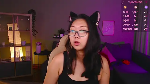 Marine Vact online show from 7, 10, 2025