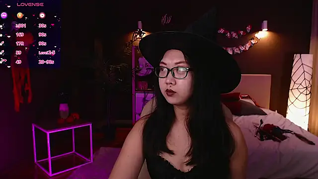 Marine Vact online show from 31, 10, 2025