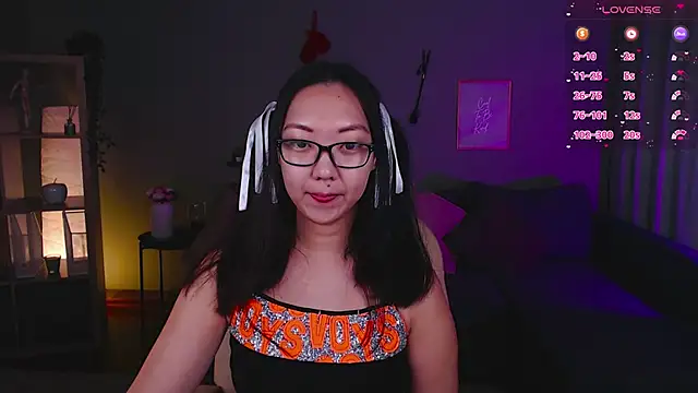 Marine Vact online show from 8, 10, 2025