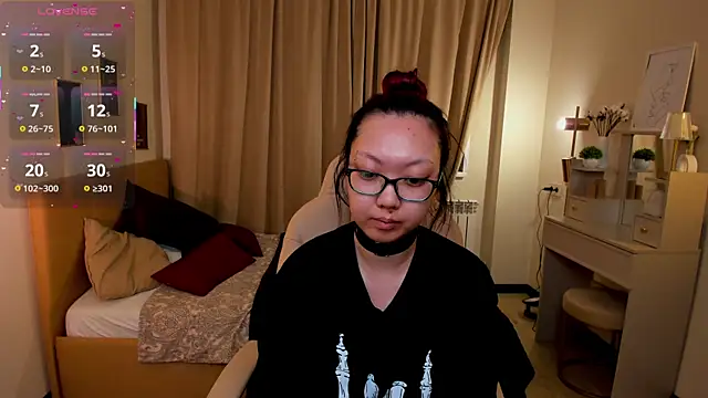 Marine Vact online show from 10, 4, 2026