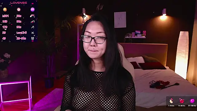 Marine Vact online show from 5, 11, 2025