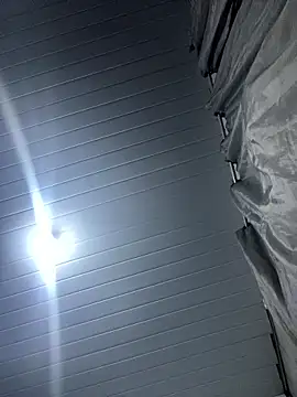 luara1988 online show from 9, 1, 2026