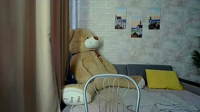 Anika bloom online show from 14, 2, 2026