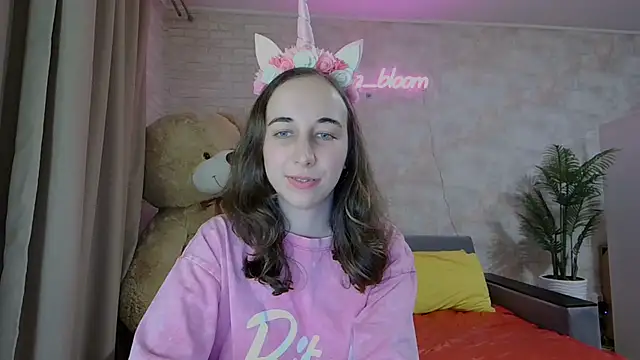 Anika bloom online show from 16, 3, 2025