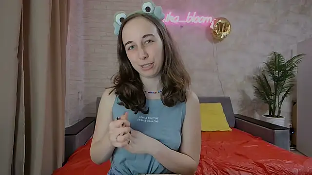 Anika bloom online show from 2, 3, 2025