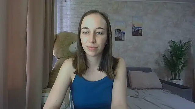 Snapshot of Anika_bloom chatting on 7, 10, 2025 Anika bloom online show from 7, 10, 2025