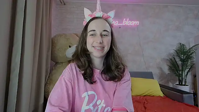 Anika bloom online show from 16, 3, 2025