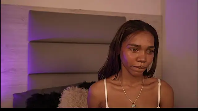 Lily Miiller online show from 8, 4, 2026