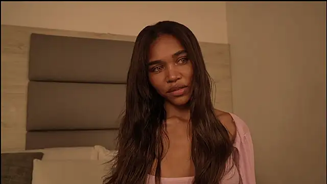 Lily Miiller online show from 15, 3, 2026