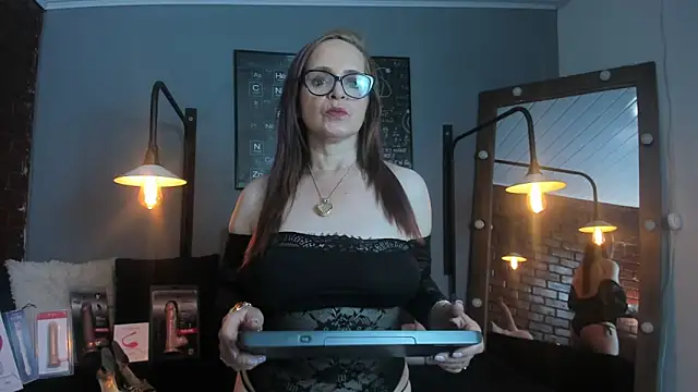 Samantha mature56 online show from 17, 1, 2026