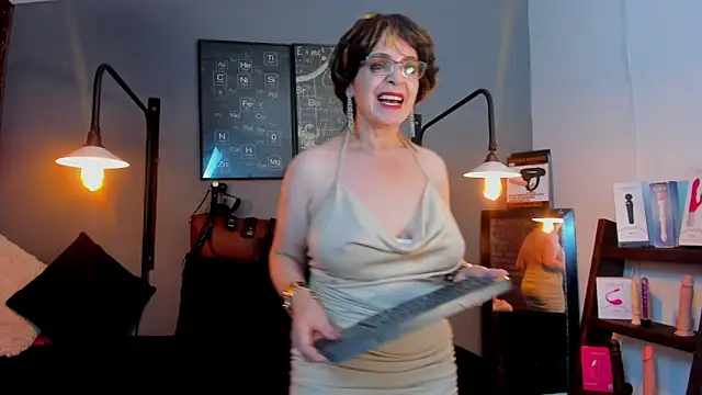 Snapshot of Samantha_mature56 chatting on 24, 4, 2026 Samantha mature56 online show from 24, 4, 2026