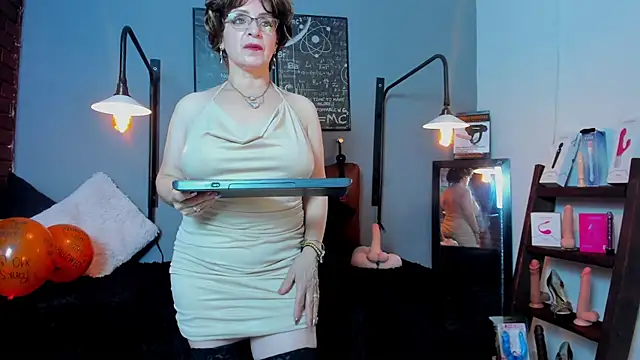 Snapshot of Samantha_mature56 chatting on 4, 5, 2026 Samantha mature56 online show from 4, 5, 2026