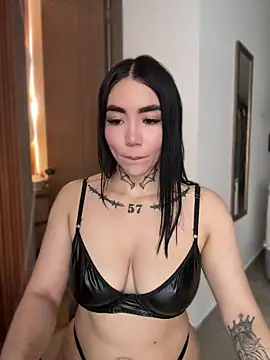Nickiiiii online show from 10, 7, 2026