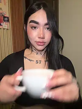 Nickiiiii online show from 21, 3, 2026