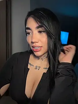 Nickiiiii online show from 27, 5, 2026