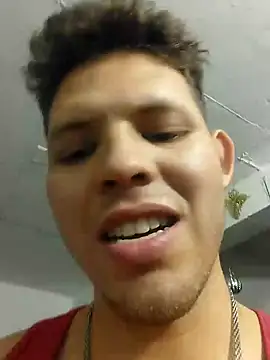 Snapshot of King_russo chatting on 18, 12, 2025 King russo online show from 18, 12, 2025