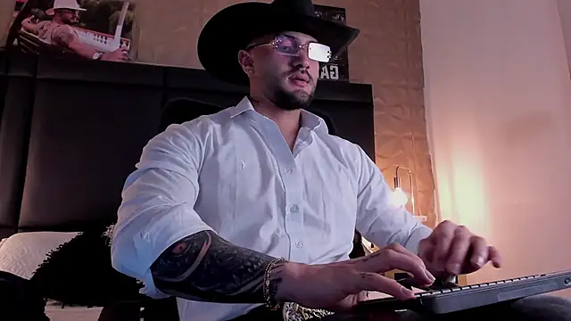 JeanColleman online show from 1, 11, 2025