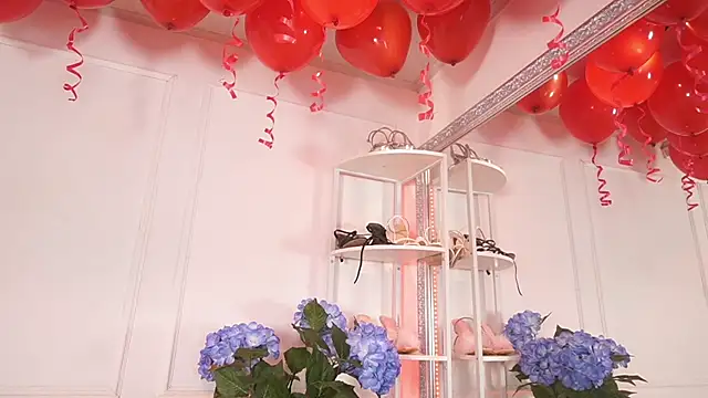 elasummer online show from 14, 2, 2026