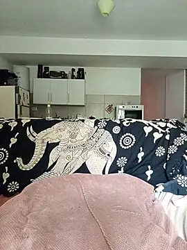 Snapshot of LaCristinatrans chatting on 6, 11, 2025 LaCristinatrans online show from 6, 11, 2025