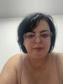 Amandamuller1982 online show from 2, 2, 2025