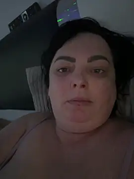 Amandamuller1982 online show from 27, 2, 2025
